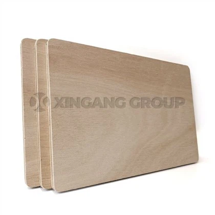 Kaupalliset vanerihuonekalut Vaneri Pakkaus Vaneri Takaosa Bintangor Okoume Koivulevylle MR E0 E1 E2